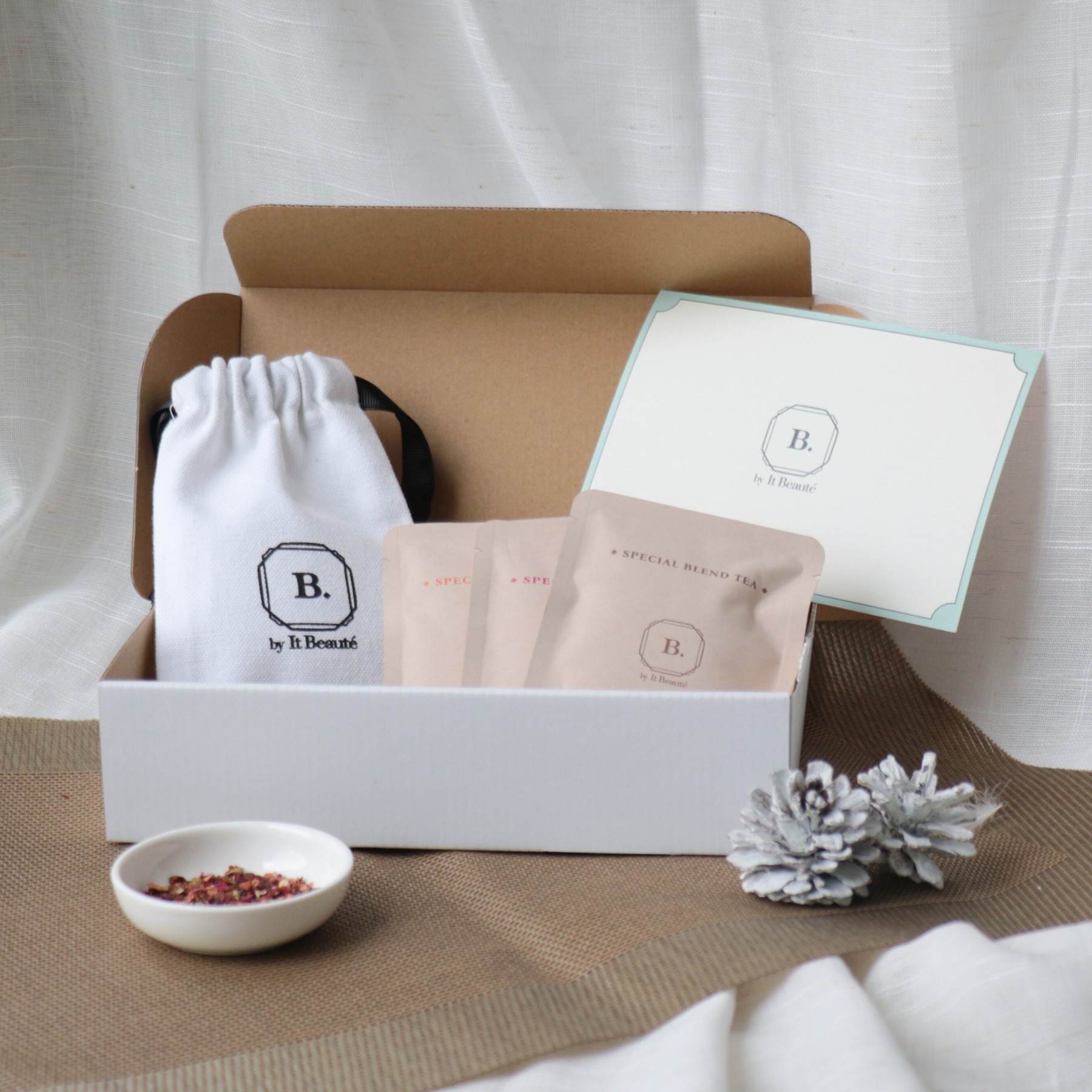 母の日限定 ティーギフトボックス ハーブティー3種×2包とオリジナルロゴ巾着