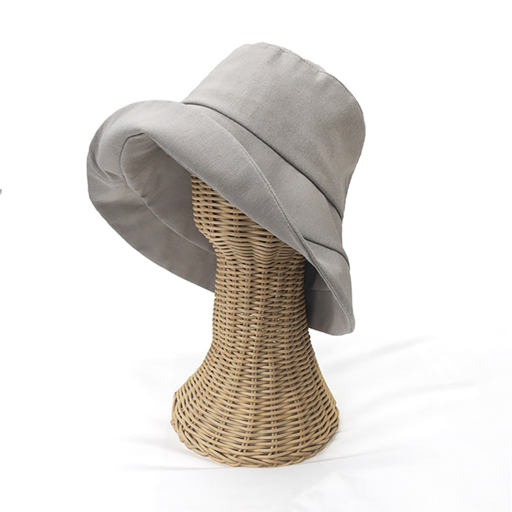 涼しげ素材のシンプルカサブランカHAT