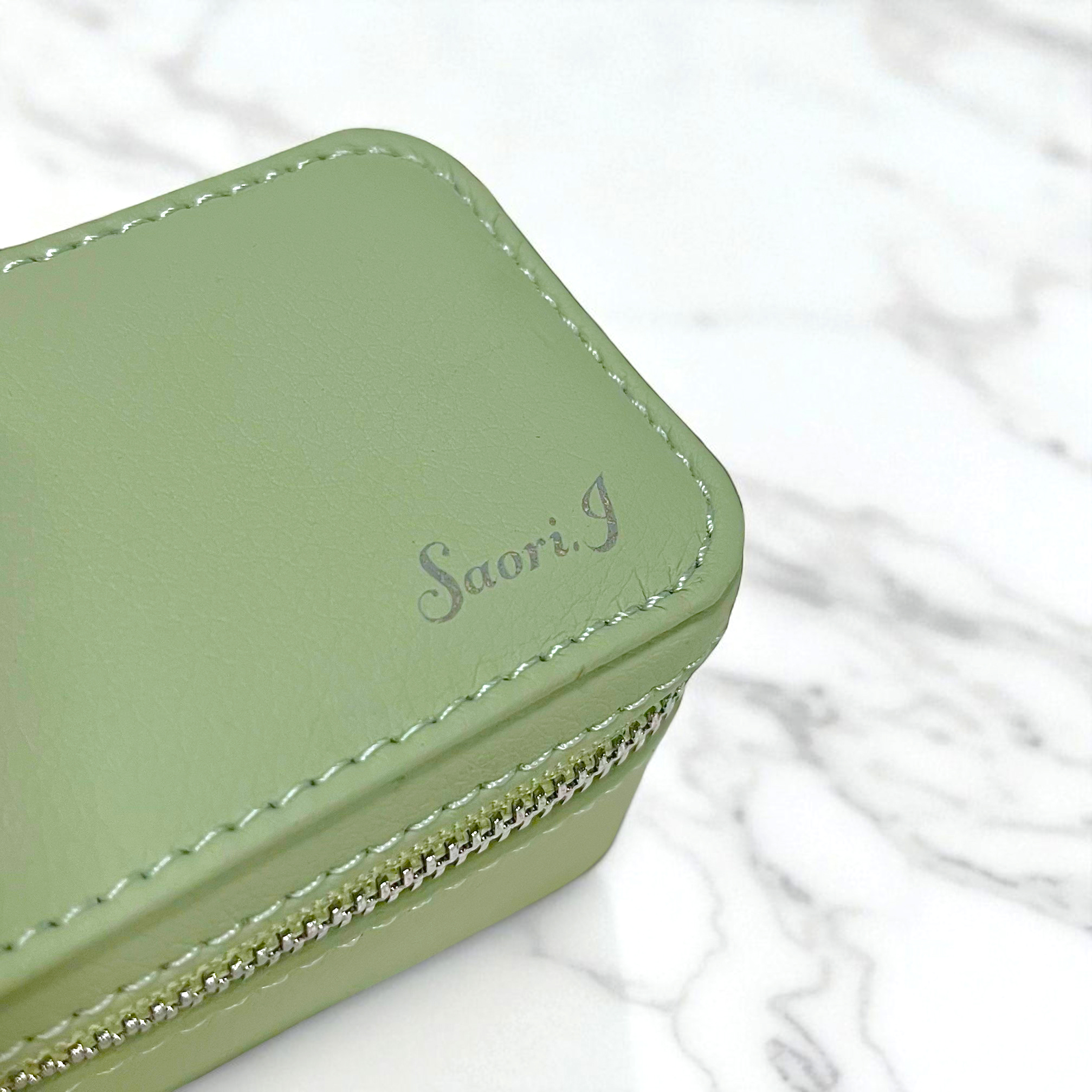 【名入れ】ミニジュエリーポーチ〈全3色〉