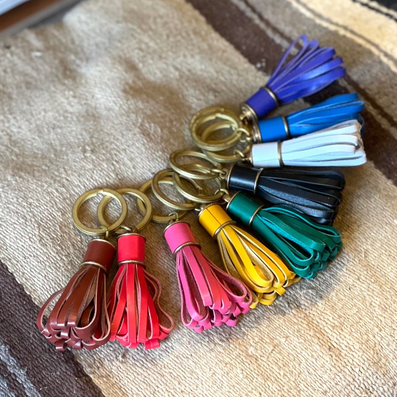 キーリング タッセル ループ カウハイド【日本製】