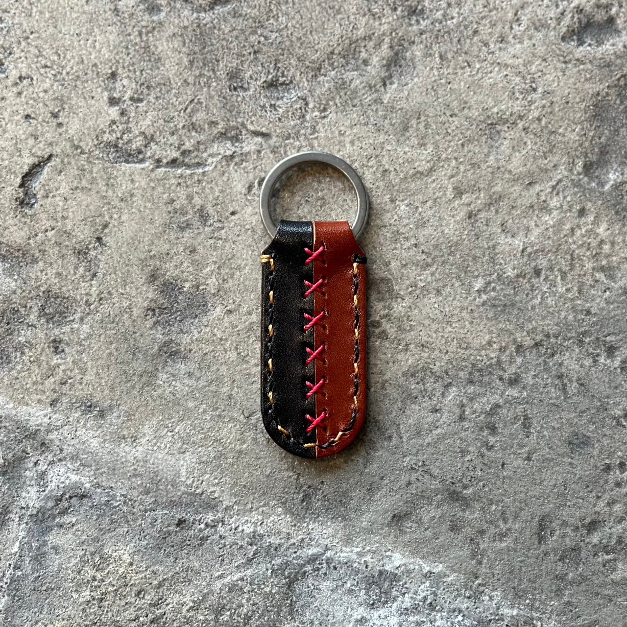 キーリング ツートン ハンドステッチ