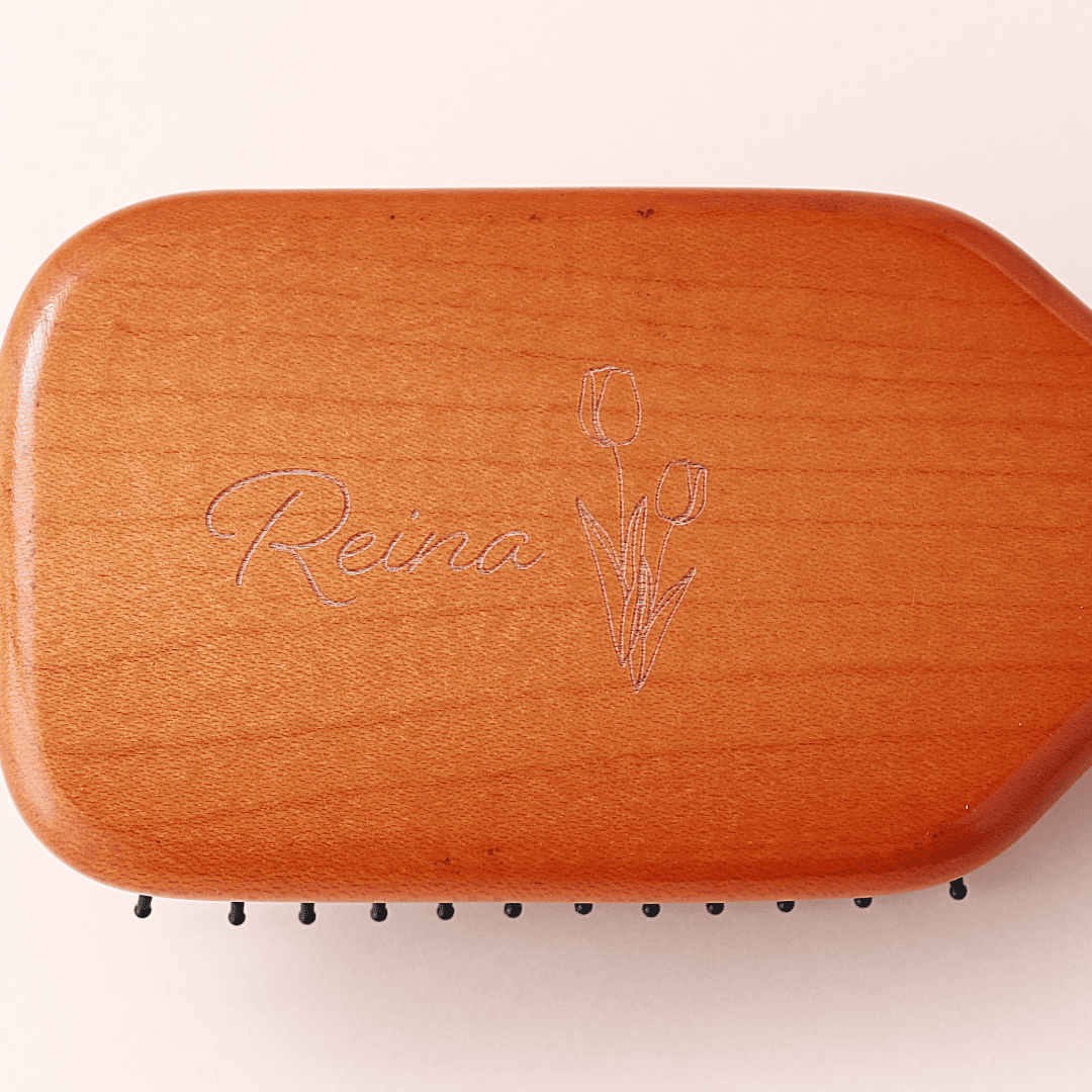 【BOX付/夏におすすめ】AVEDAパドルブラシ＆UVヘアバームセット