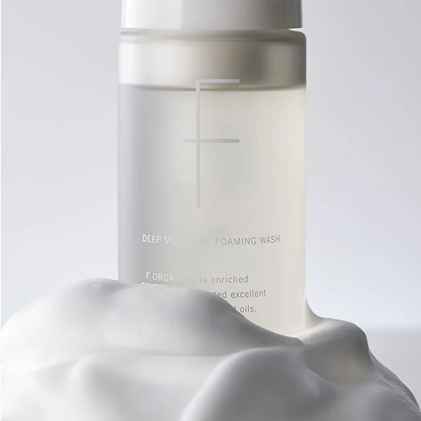 ディープモイスチャー　フォーミングウォッシュ　150ｍL