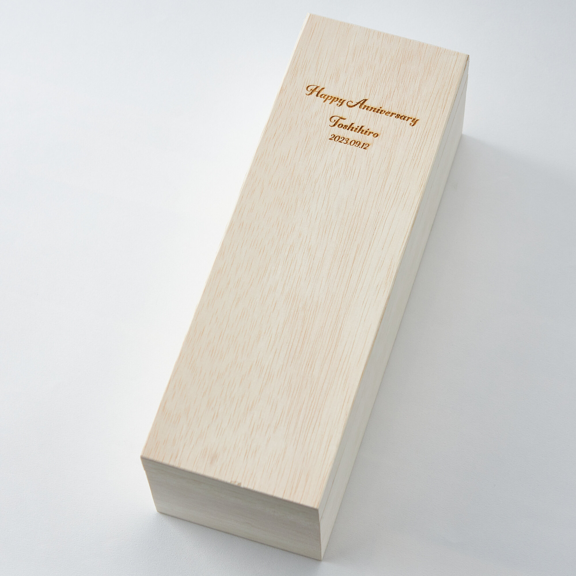 【木箱・刻印】菊勇　吟仕込みの雨降大山純米酒 720ml