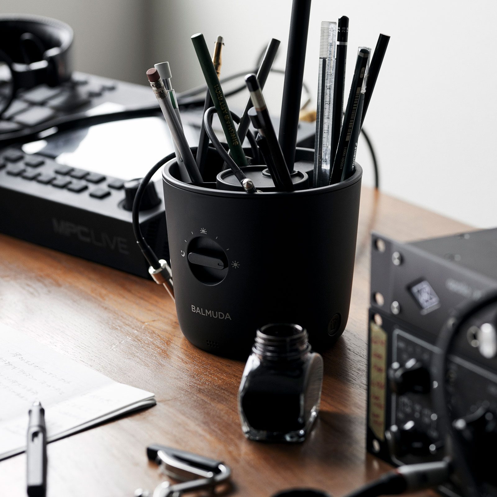 BALMUDA The Light（選べる2色）