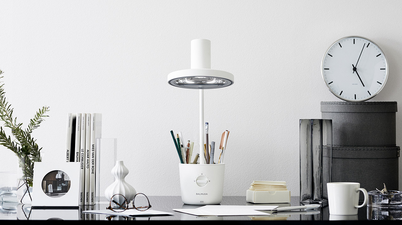 BALMUDA The Light（選べる2色）