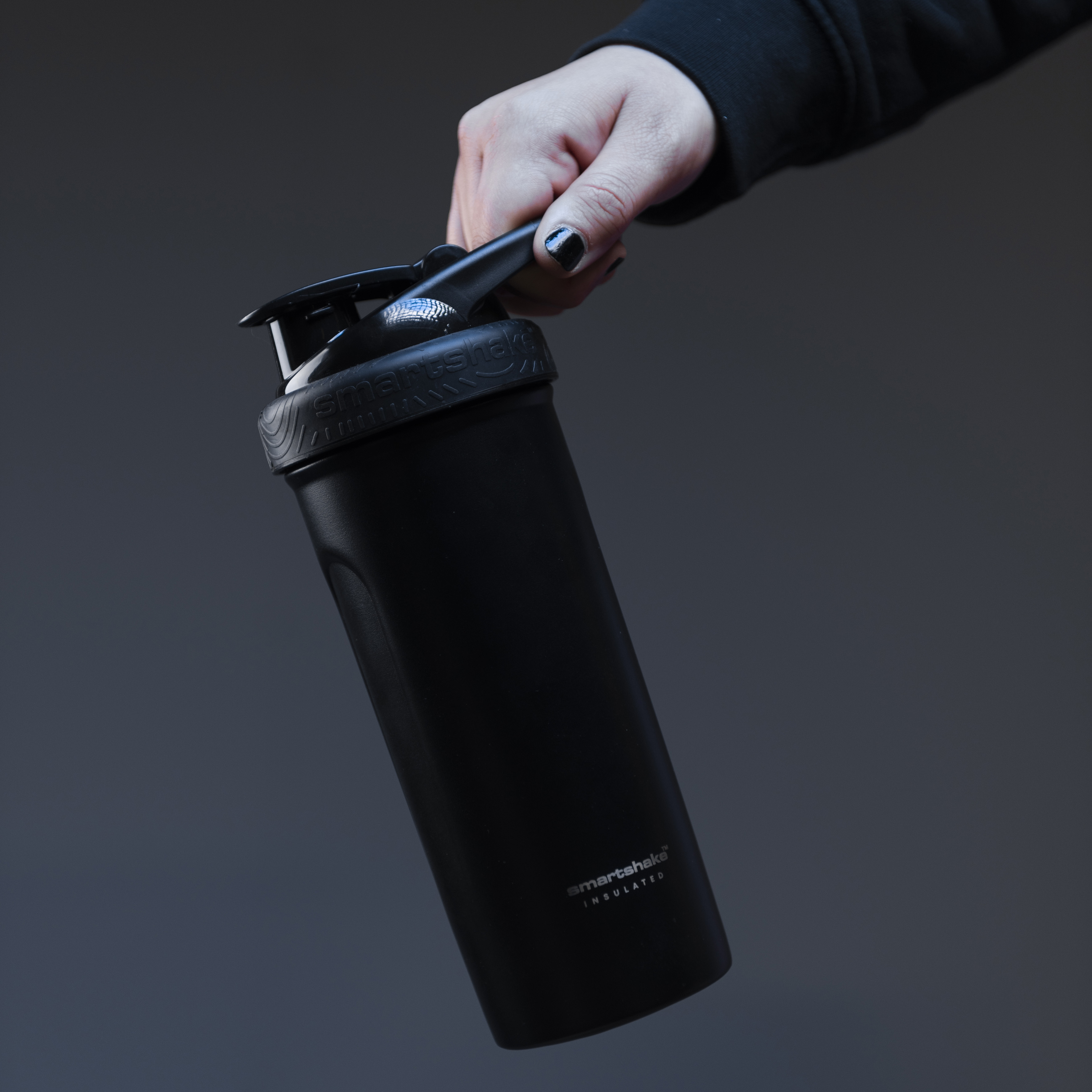 保温保冷機能付プロテインシェイカー Insulated Steel 750ml
