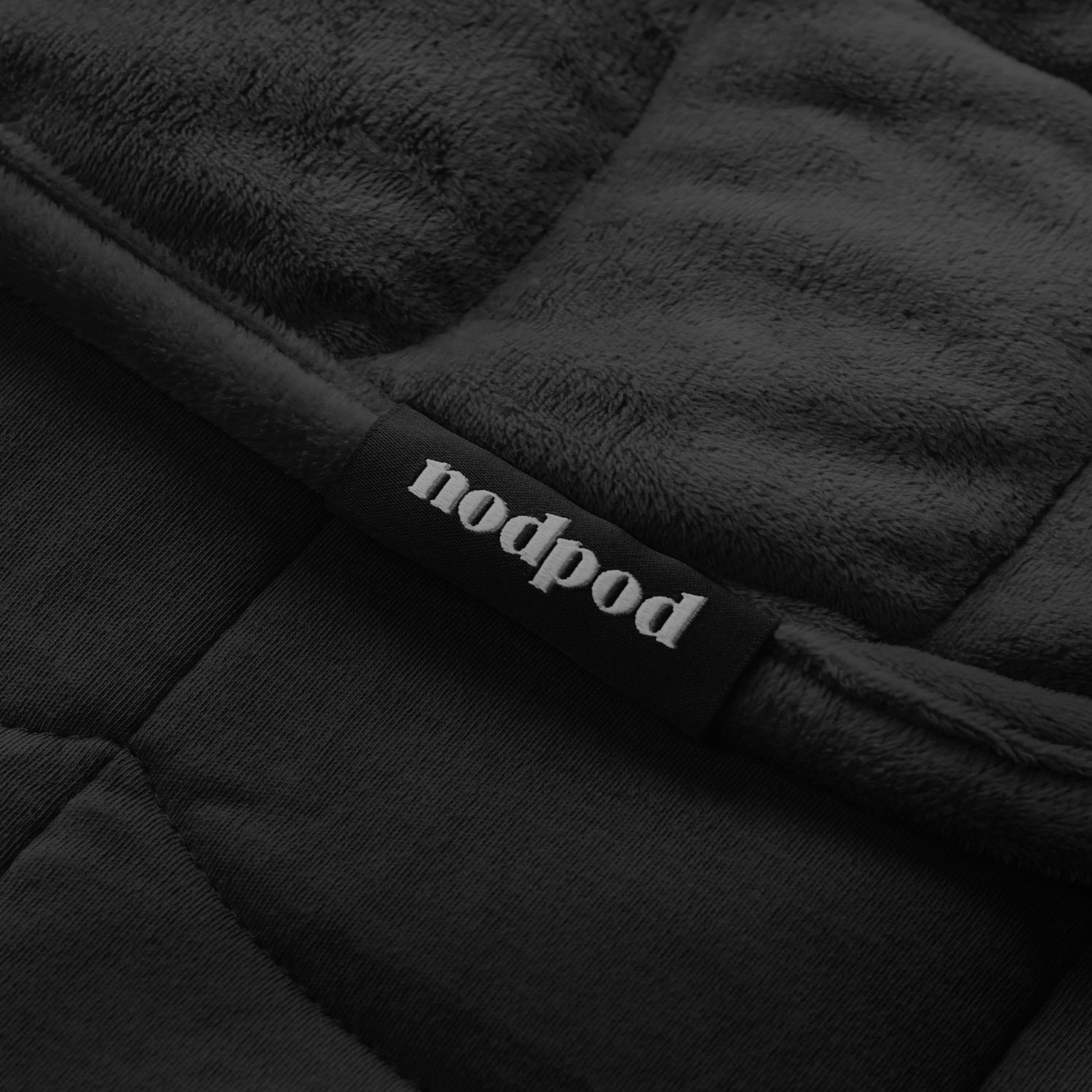 一枚で手軽に睡眠環境を整える　Nodpod BODY 加重ブランケット