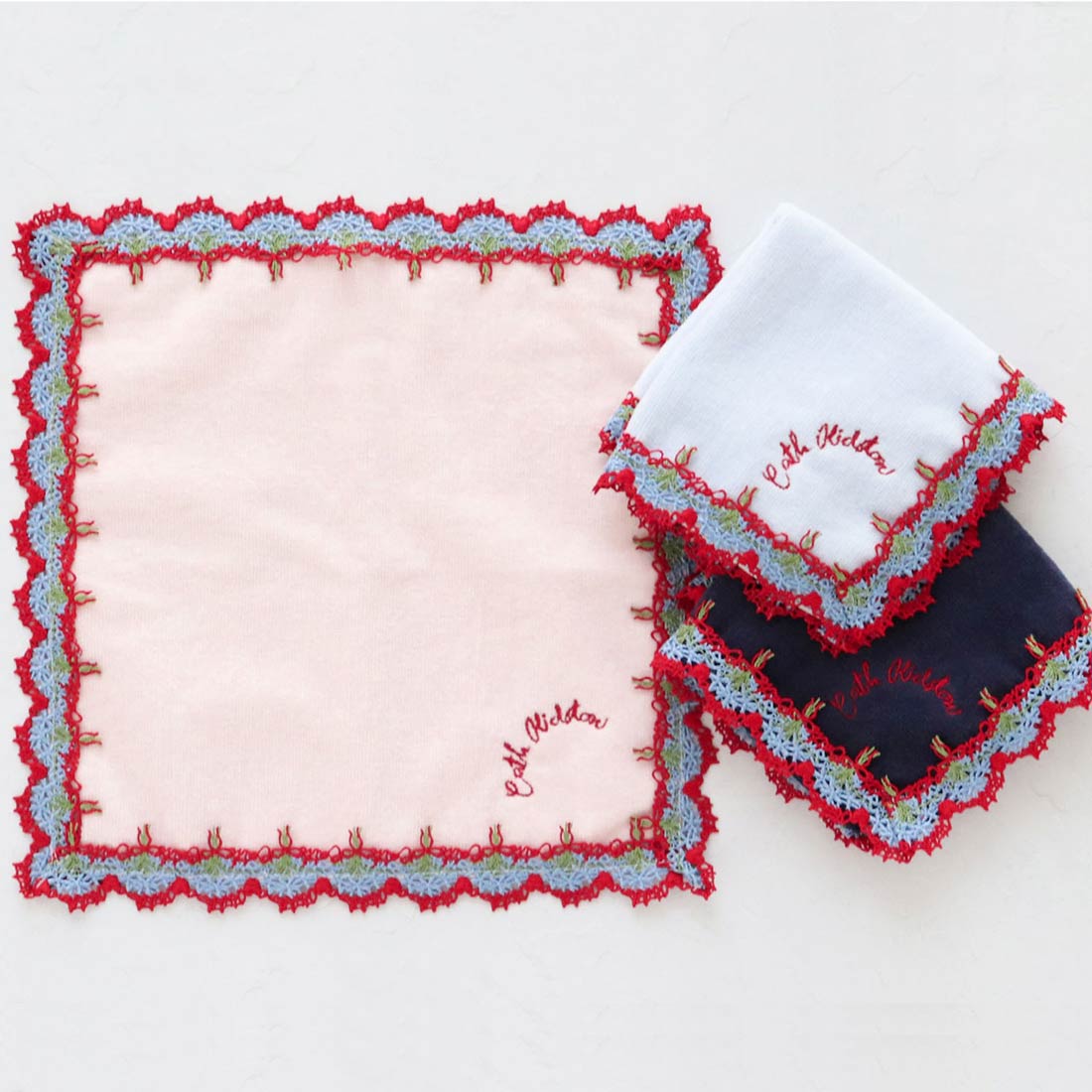 タオルハンカチーフ＜ブーケ柄レース＞