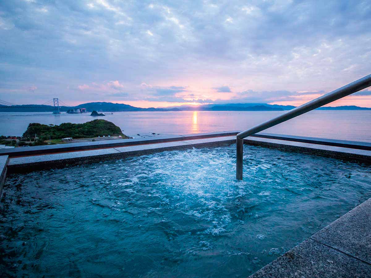 【ペア旅行】美食と温泉、癒しの旅を贈る旅行カタログ　EXETIME SILVER(180日期限)