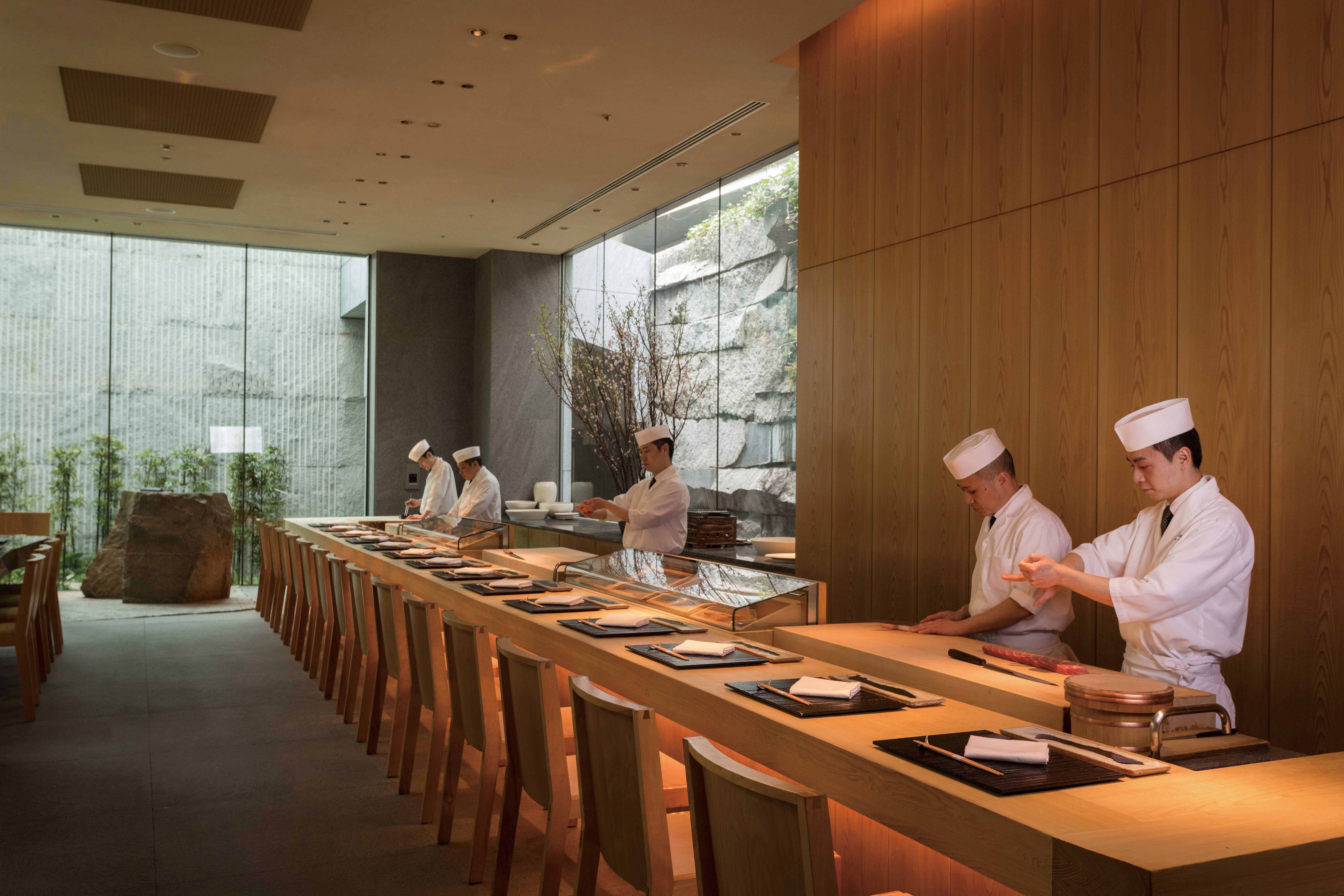 【ペア旅行】特別感ある旅を贈る旅行カタログ　EXETIME GOLD(180日期限)