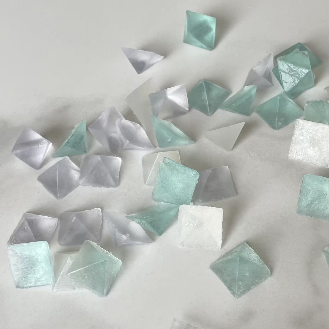 【宝石石鹸】宝石箱―光と夢―