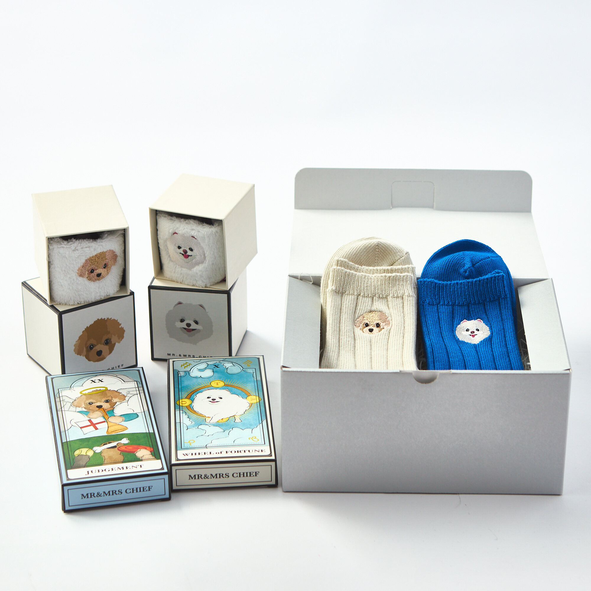 【人気の犬種を選べる】INUハンカチ＆ソックス BOX付き