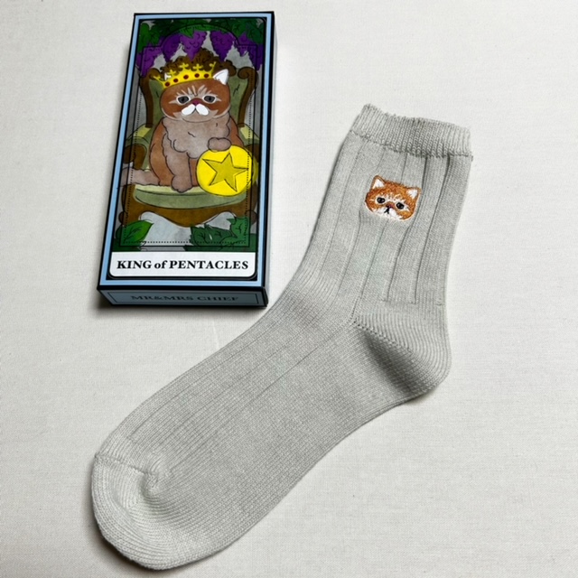 【ネコ好きに贈る】NEKOハンカチ＆ソックス BOX付き