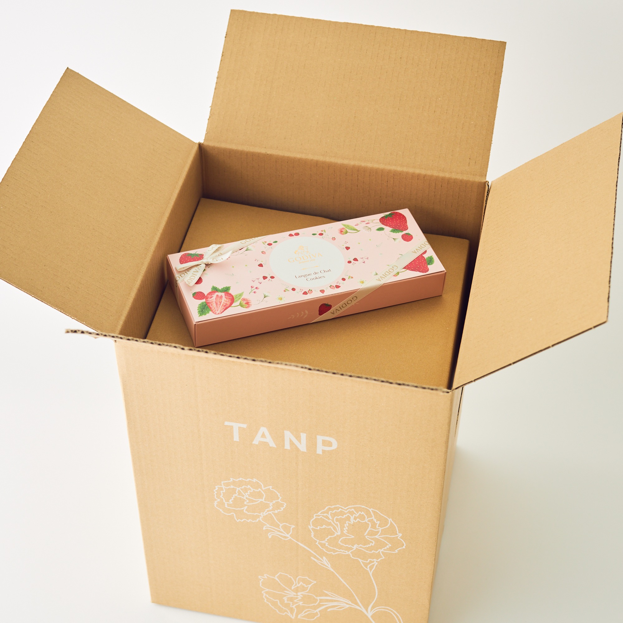 【結婚祝いに】 カタログギフト“Wedding”＆そのまま飾れる季節のお花のブーケ