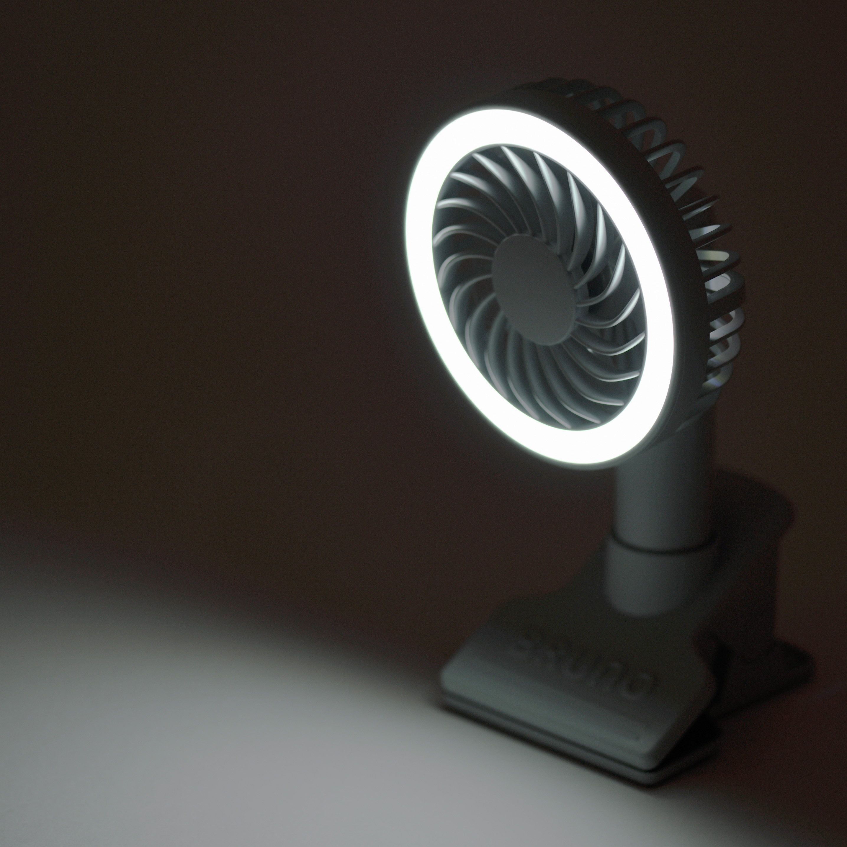 ポータブルクリップライトファン