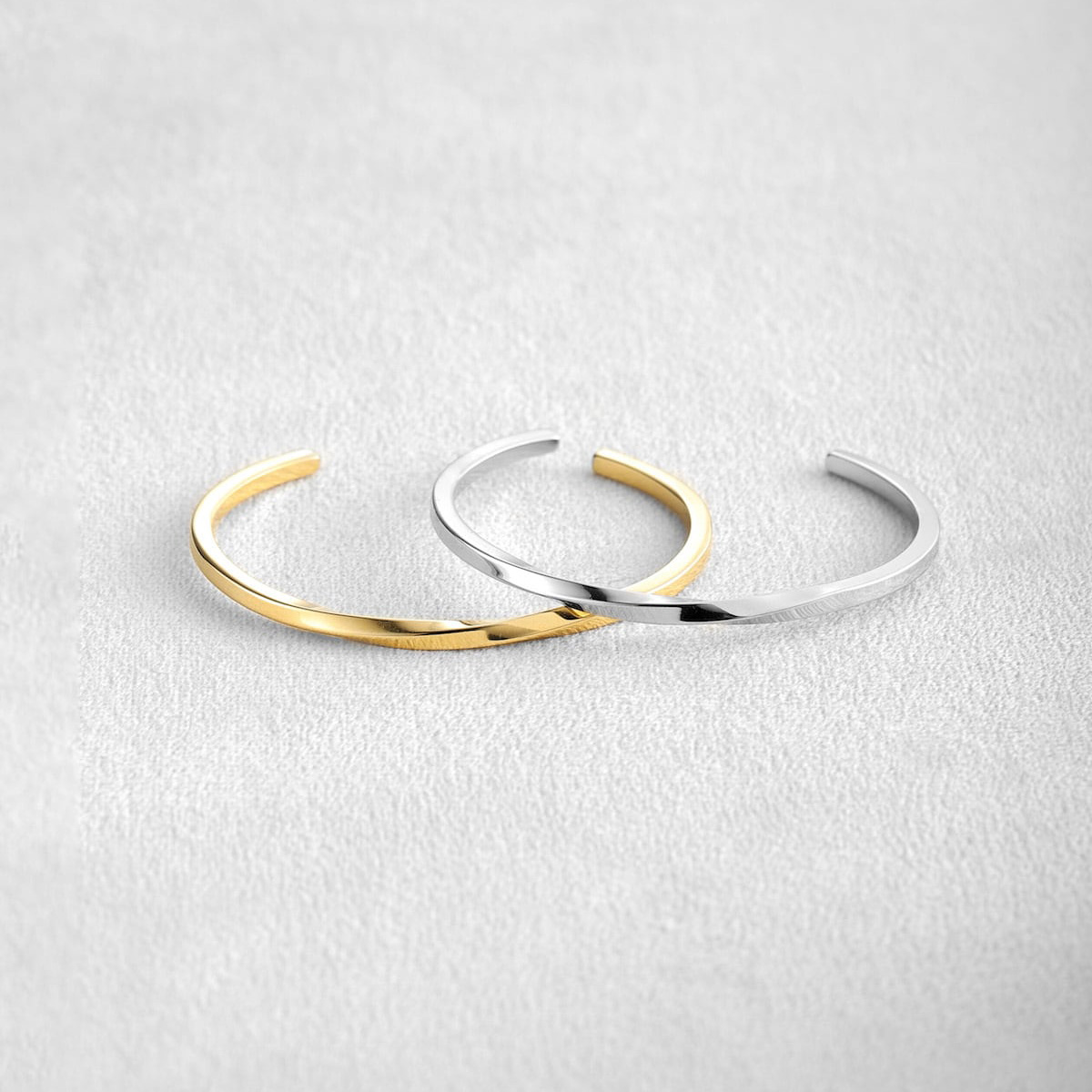 ペアセット】ツイストバングル | GLUCK（グルック）のプレゼント