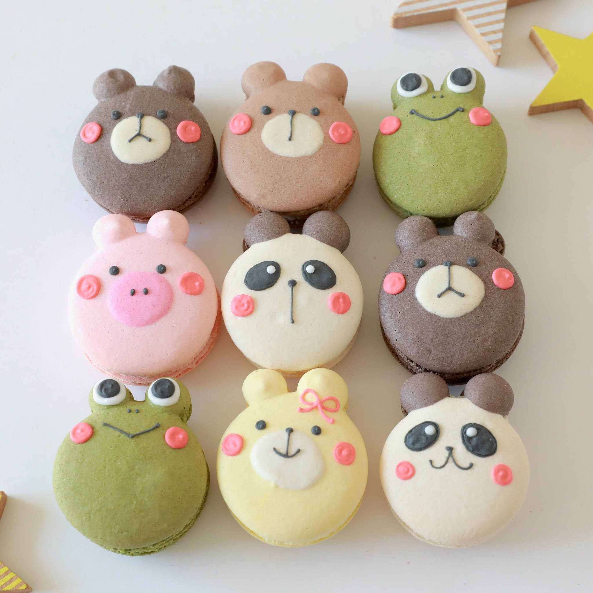 【名入れ・メッセージ】動物マカロン 9個入り