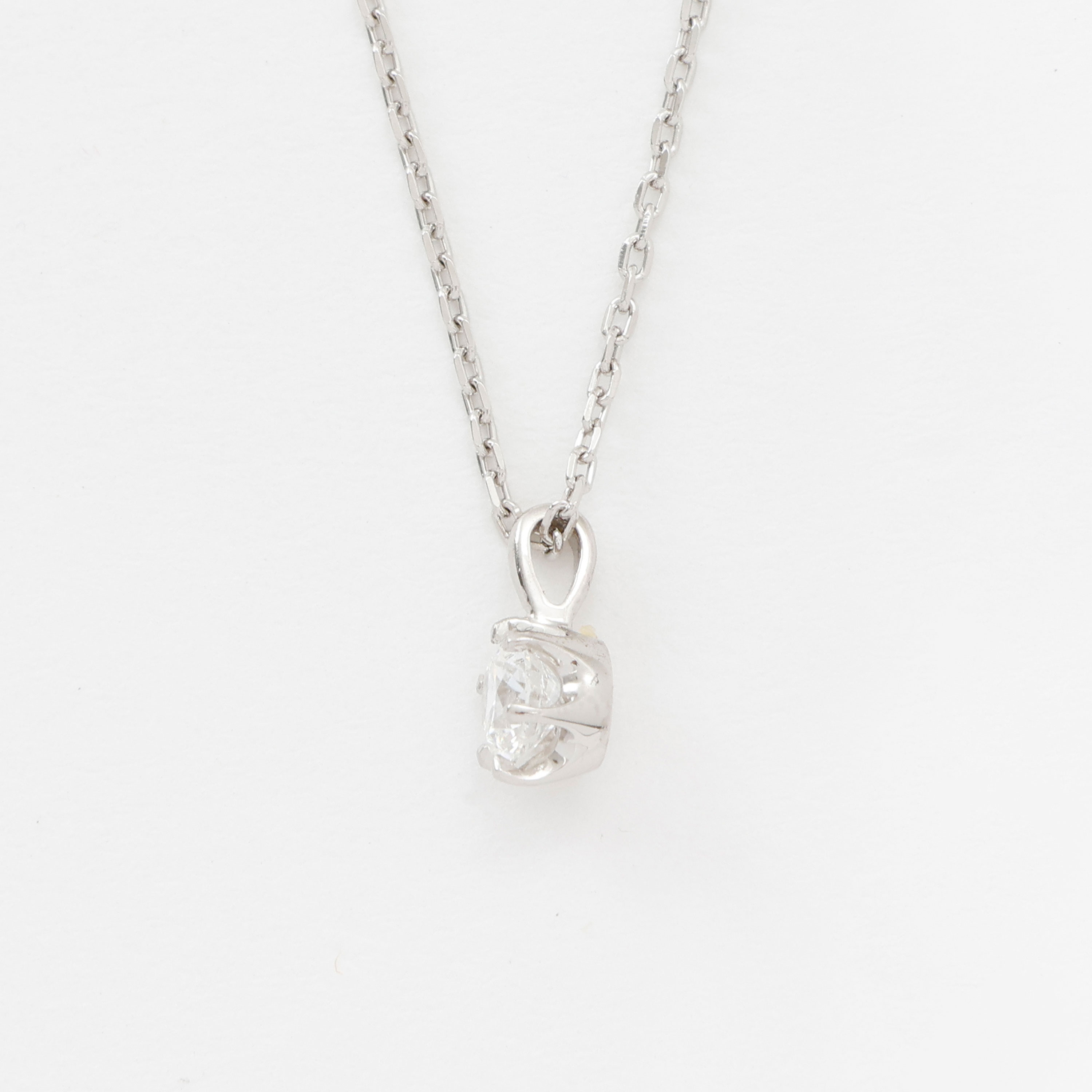 ラボグロウンダイヤモンド 一粒ネックレス（0.3ct）鑑定書付き 