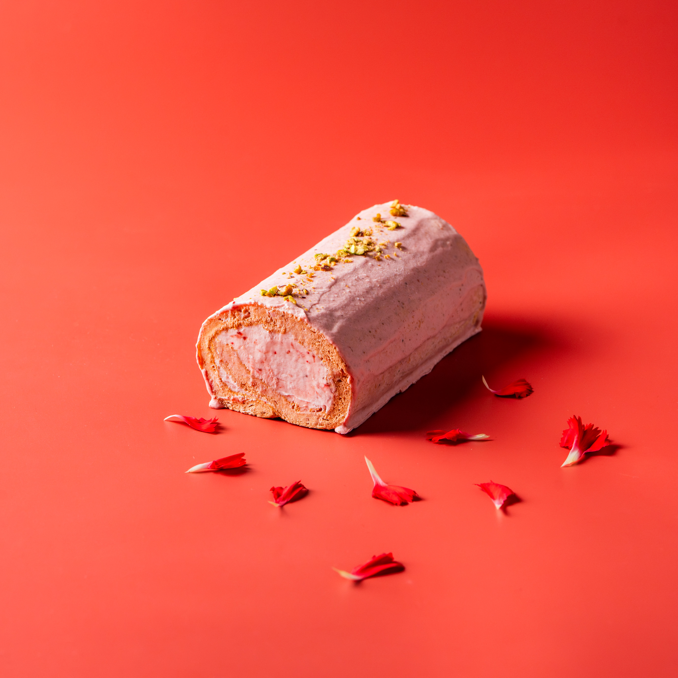 古都華苺のロールケーキ