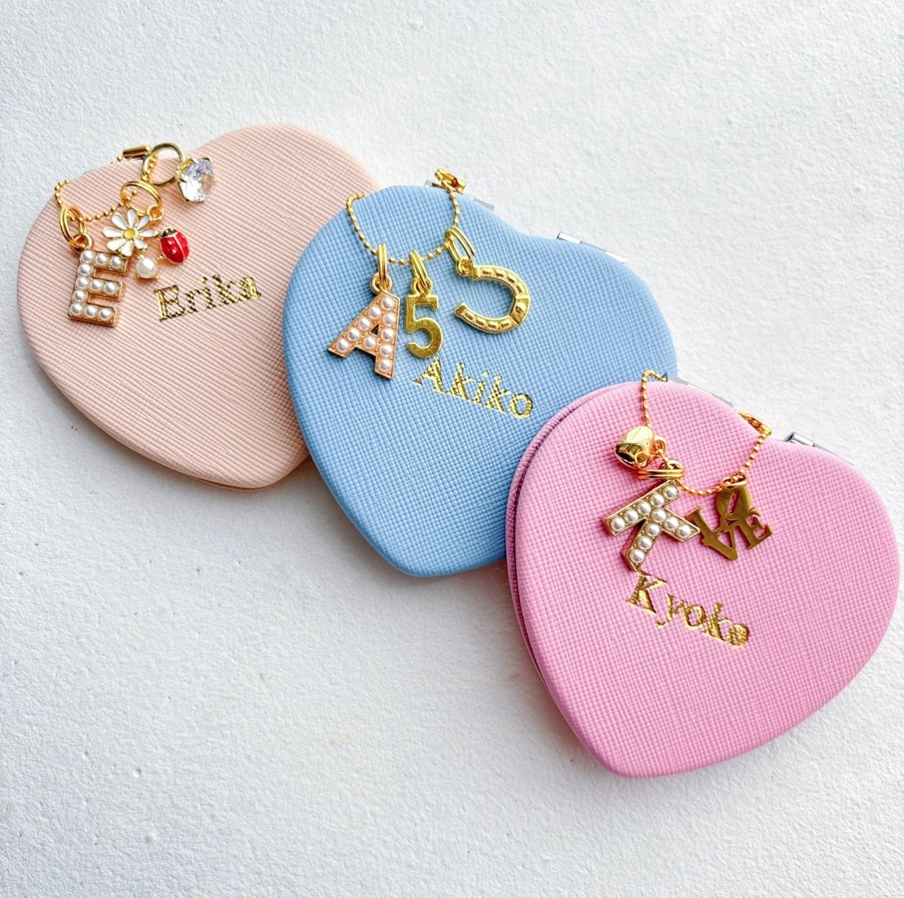 【名入れ】Colorful Heart Mirror（オーダーメイドコンパクトミラー）