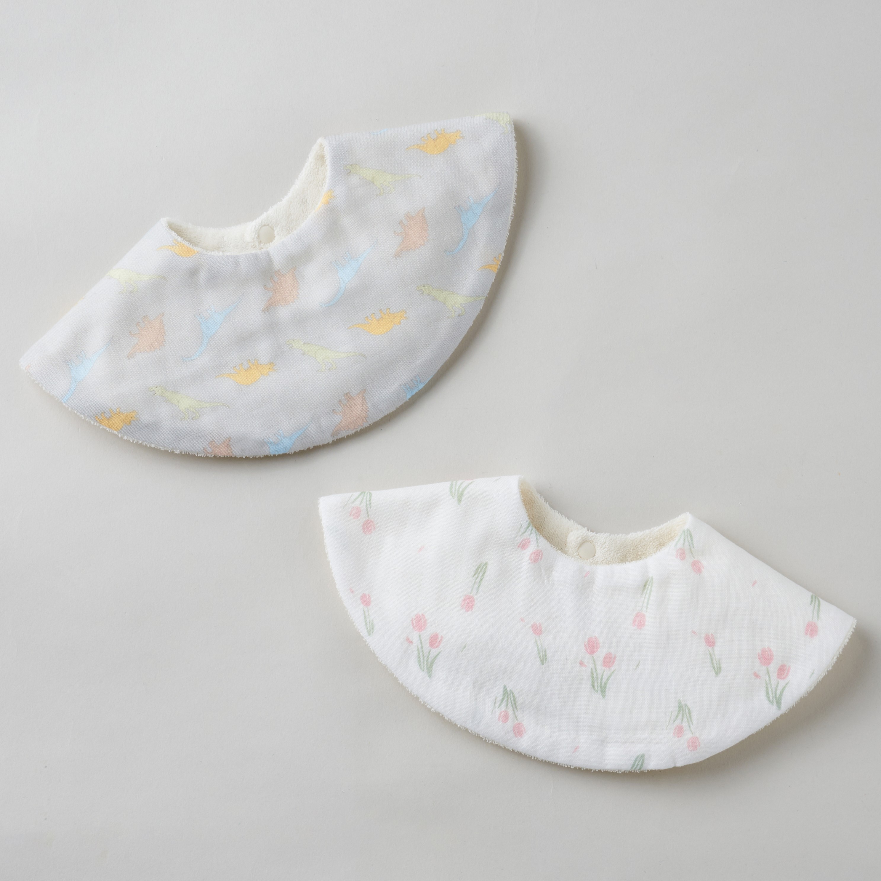 オリジナル柄スタイとラトルのベビーケーキ