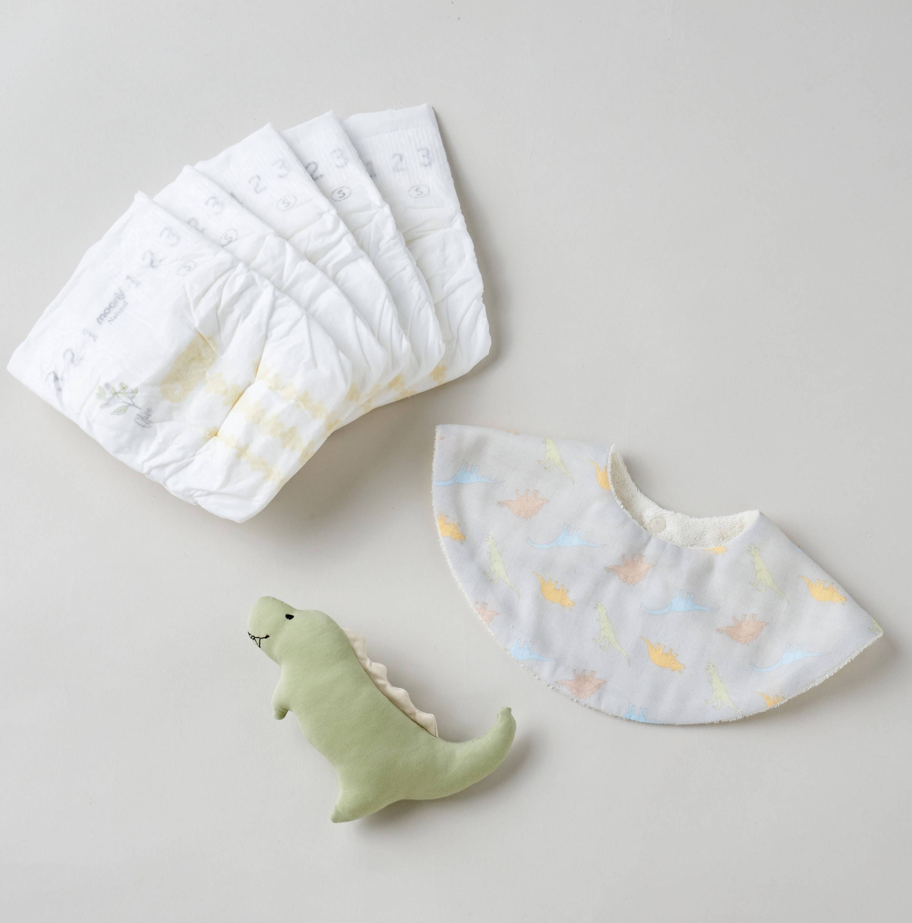 オリジナル柄スタイとラトルのベビーケーキ