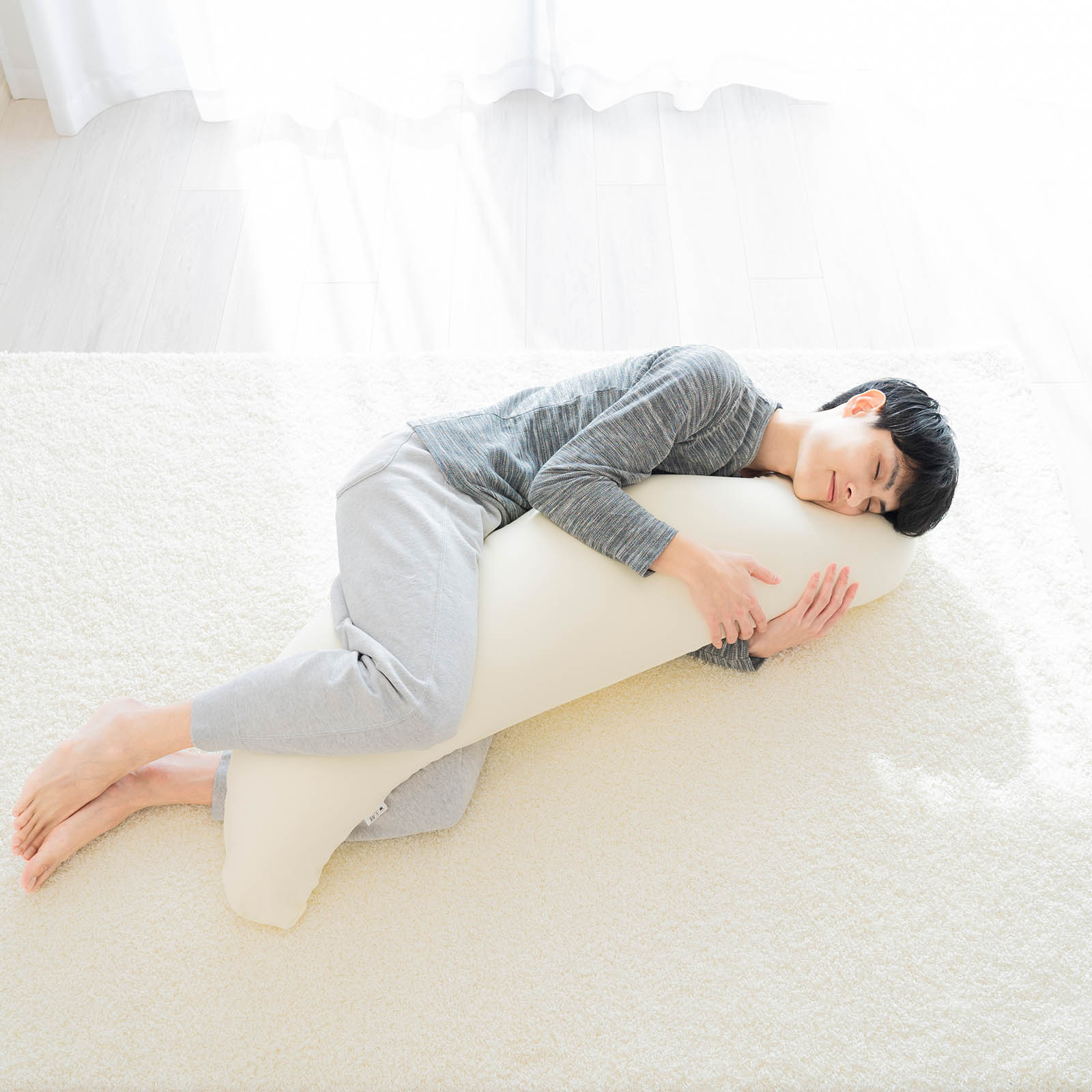 はじめてのふくらはぎ枕 （ふくらはぎをふんわり包み込む癒しの足枕 
