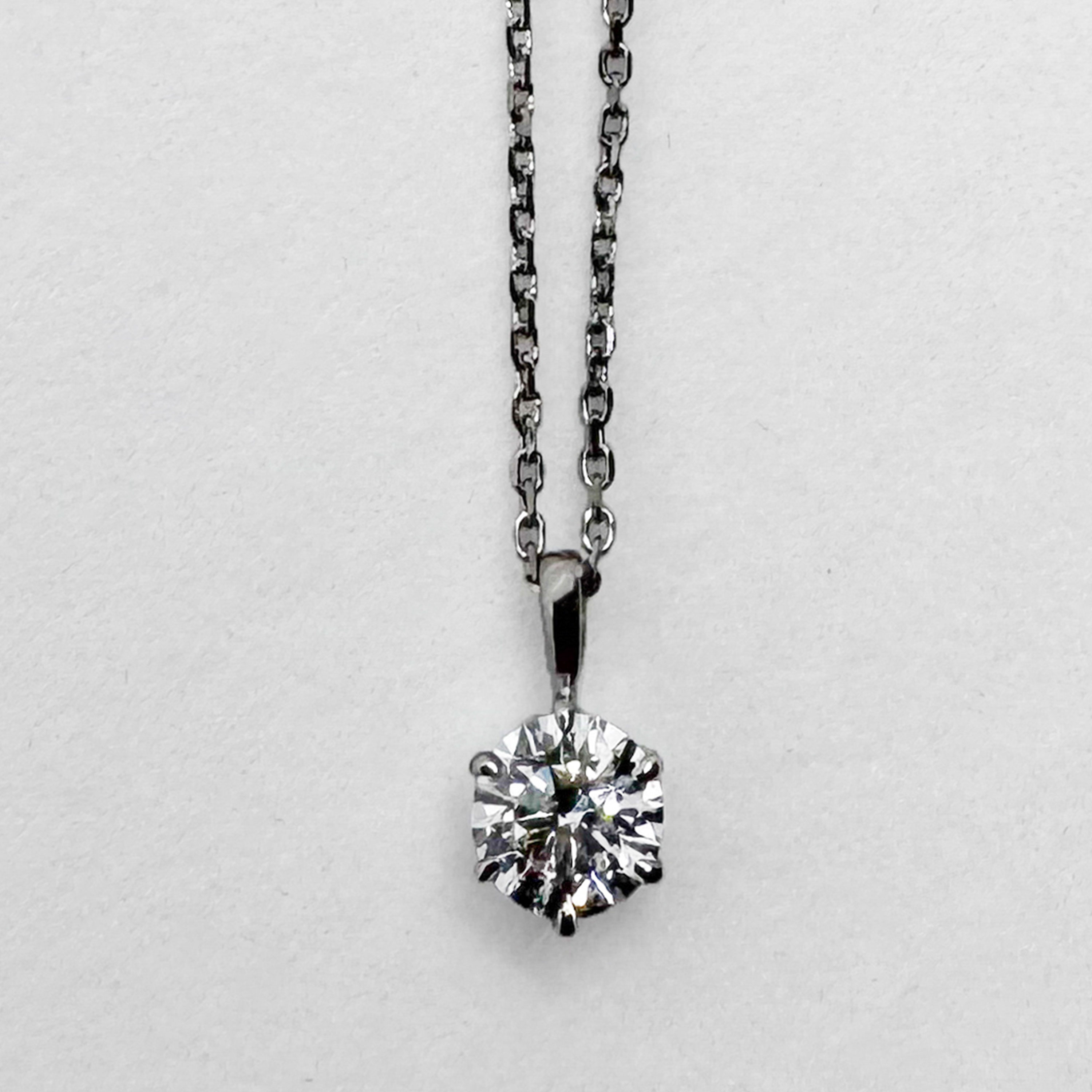 大切な人に贈る 名入れテディベア&ラボグロウンダイヤモンド 一粒ネックレス（0.3ct）