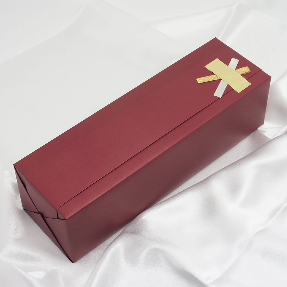 【名入れ彫刻】2004年 生まれ年ワイン