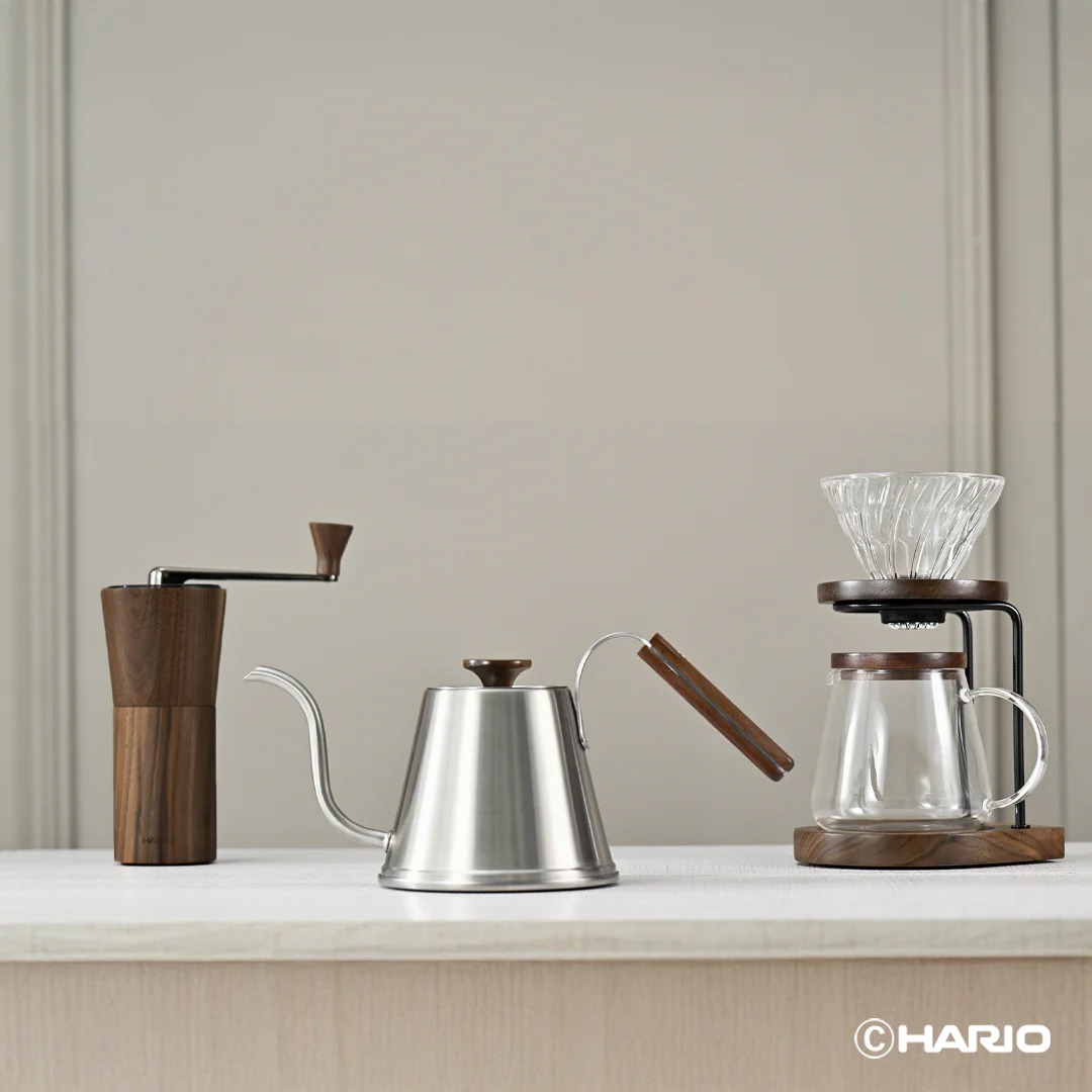 ドリップケトル ウォールナット | HARIO（ハリオ）のプレゼント
