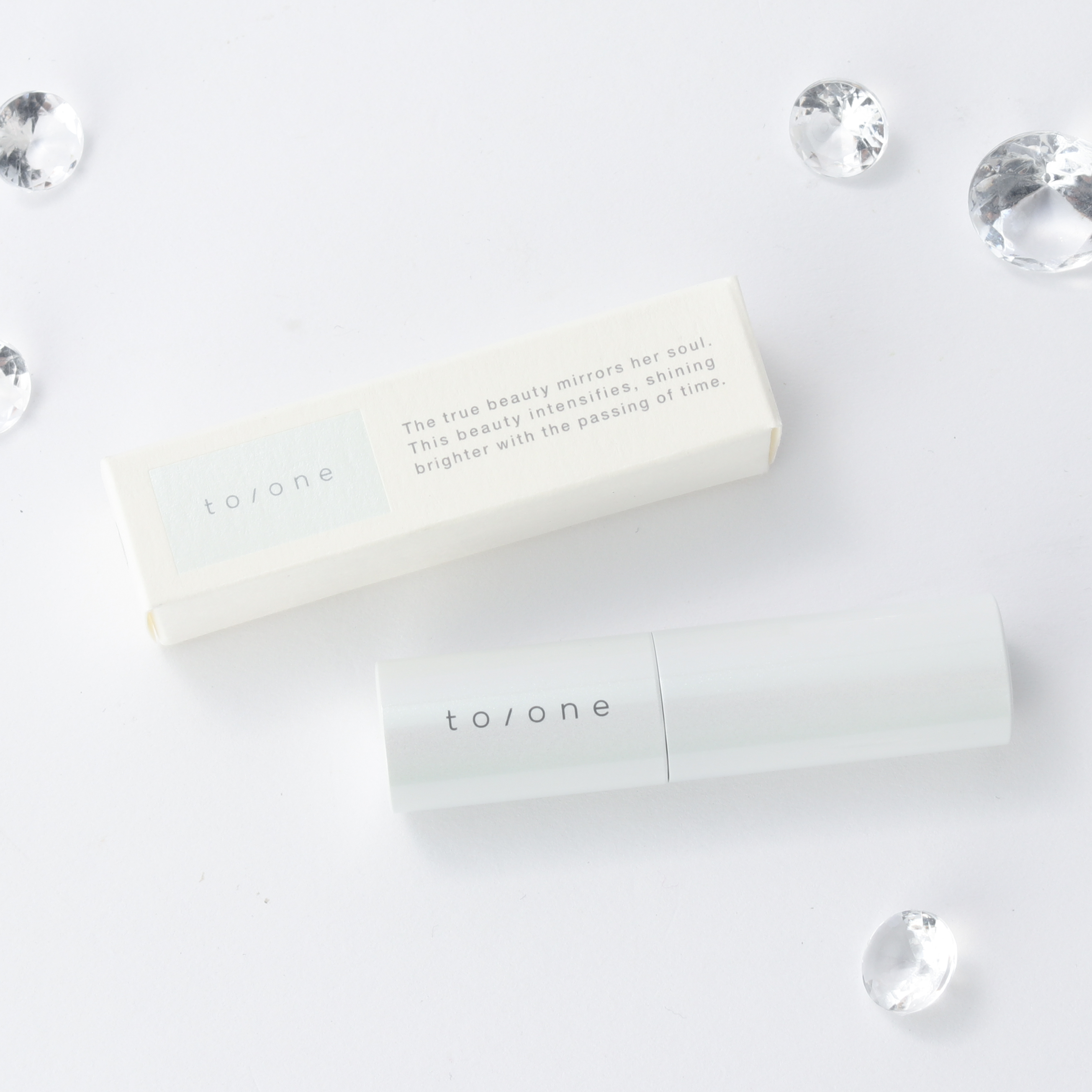 ブライトニング リップバーム UV