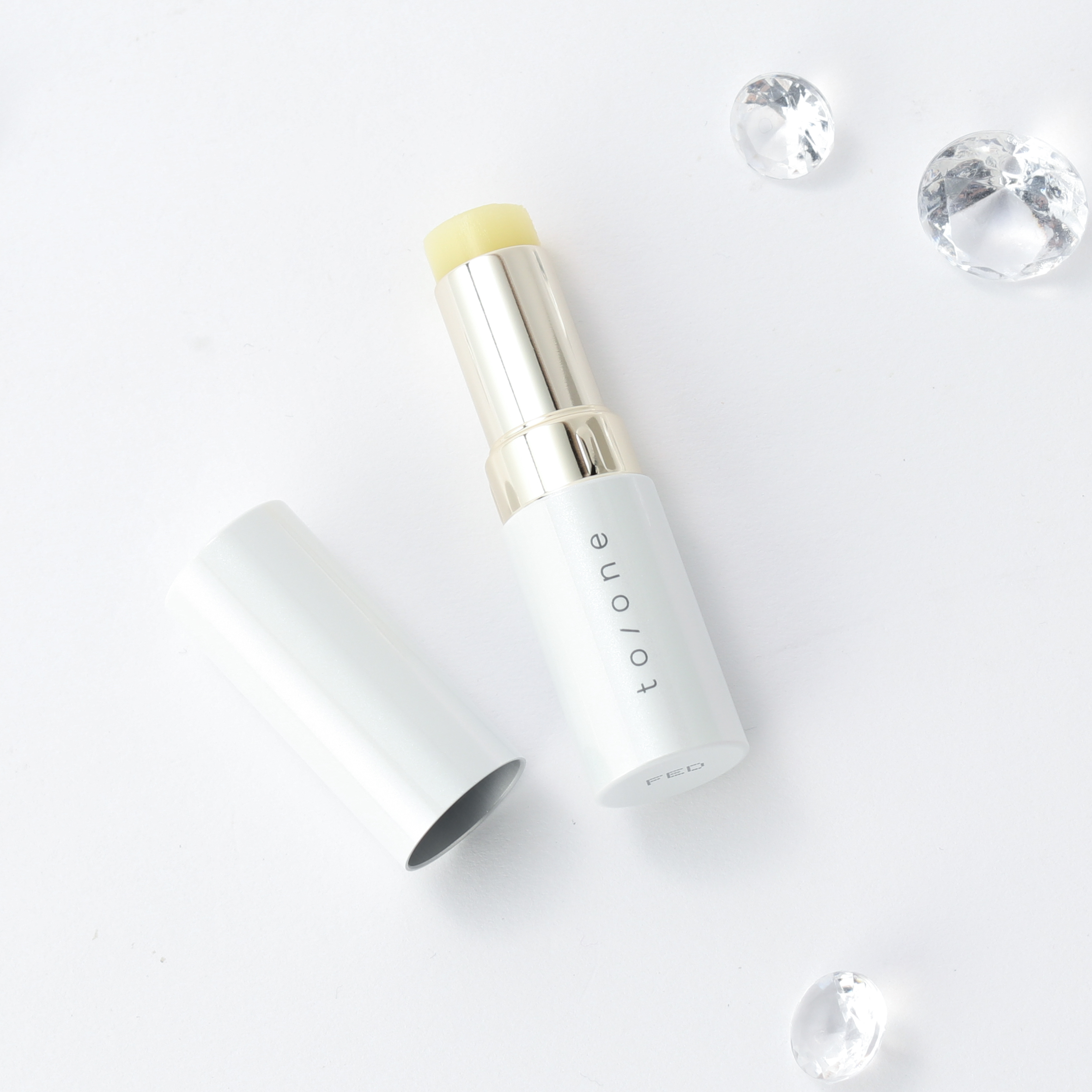 ブライトニング リップバーム UV