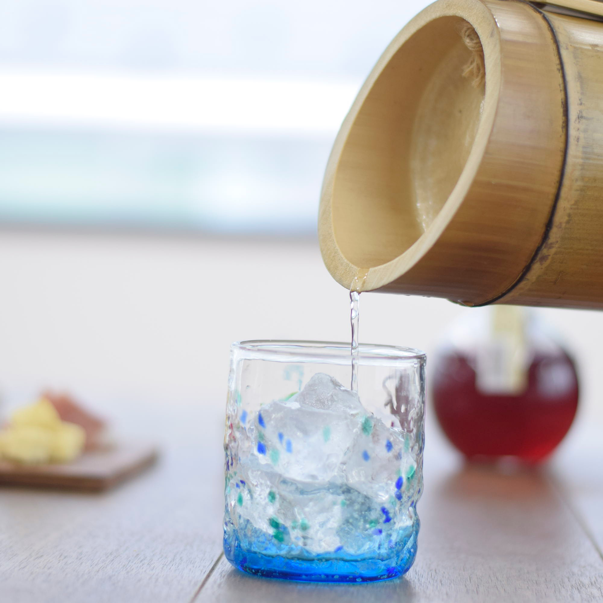 不思議な竹焼酎「篤姫」3合540ml 25°