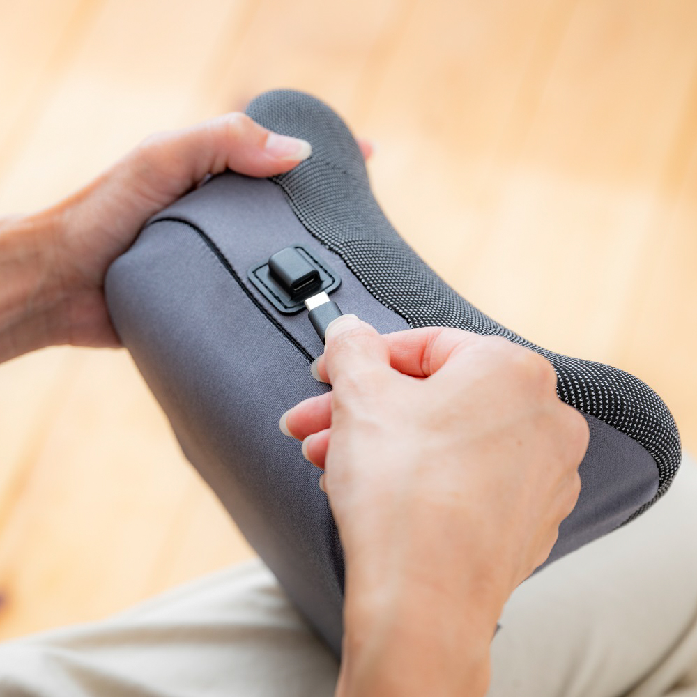 USBごろねネックピローホット