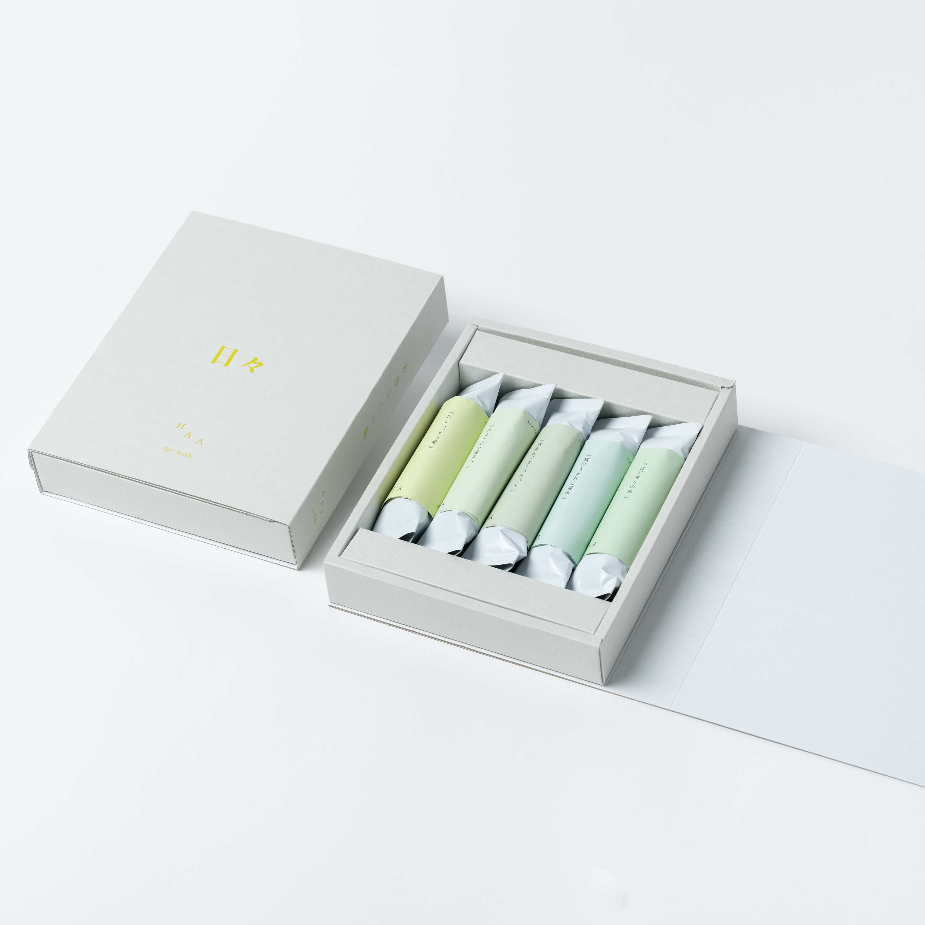 【癒しの時間を贈る】限りなく天然温泉に近い入浴剤と寿スイーツのセット