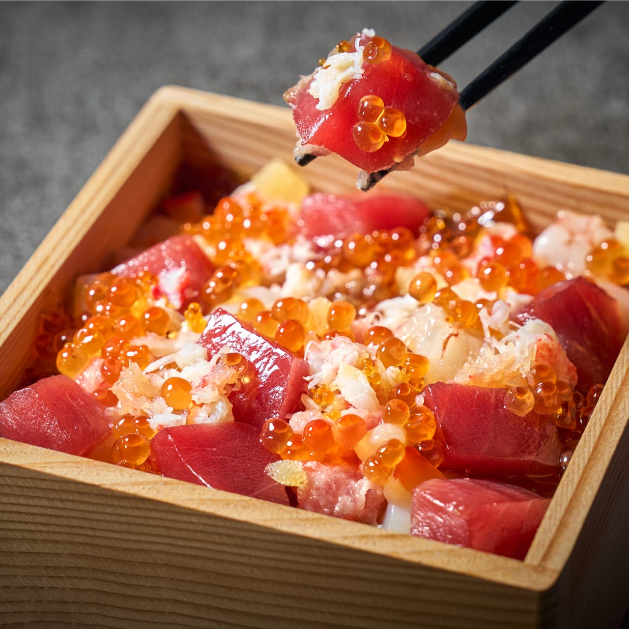 コトブキ海鮮丼 プラチナまぐろ大トロ