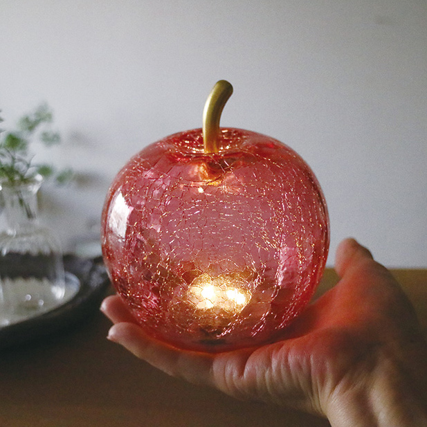 LUMO Apple Lamp
