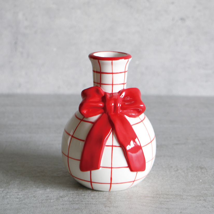 welms. Checkered Vase