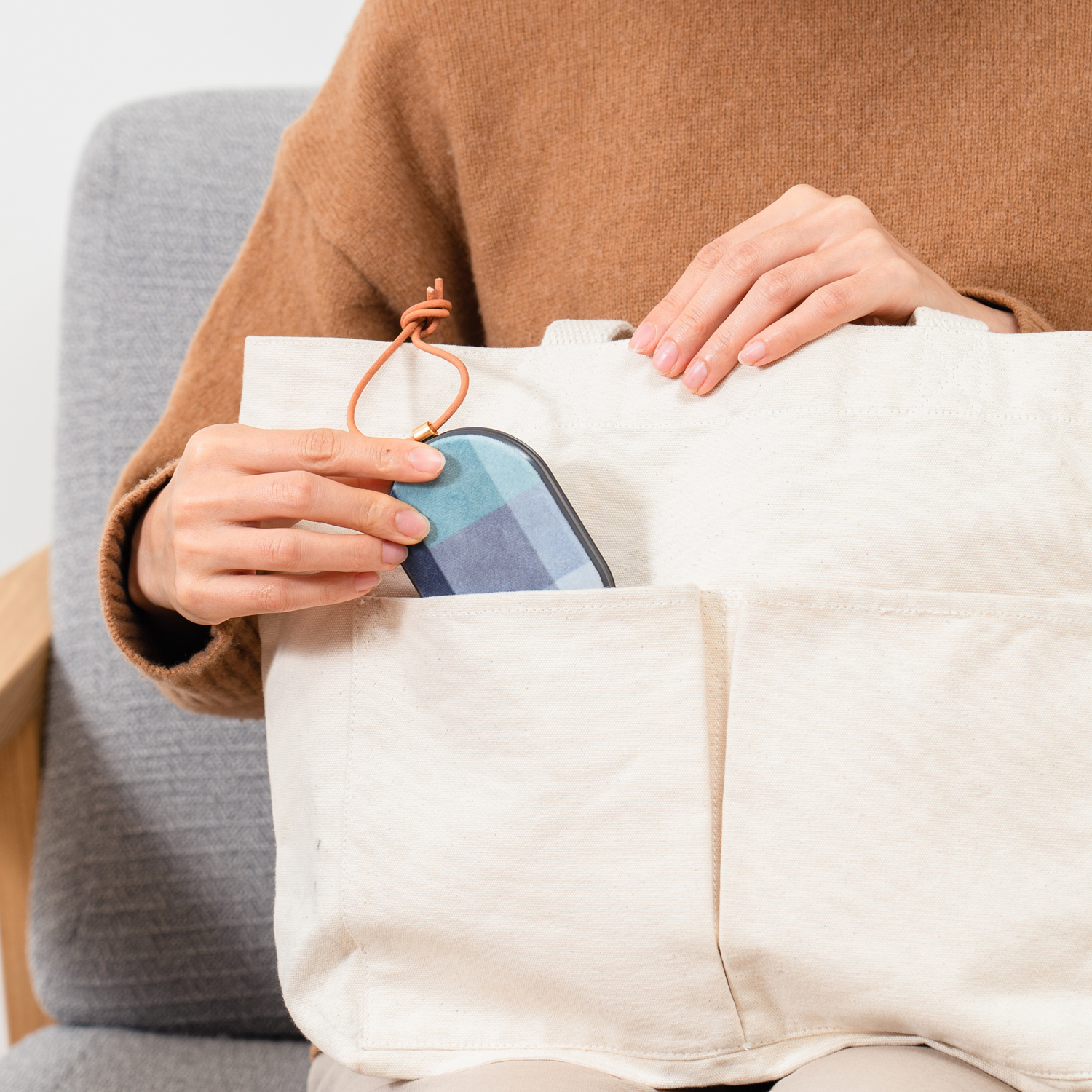 使い捨てないカイロ モバイルバッテリー機能付