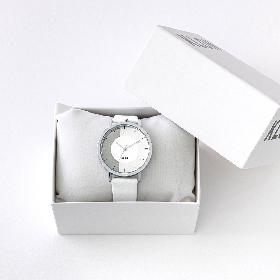 KLON INVISIBLE OVERLAPPING CIRCLE SHAPES 38mm