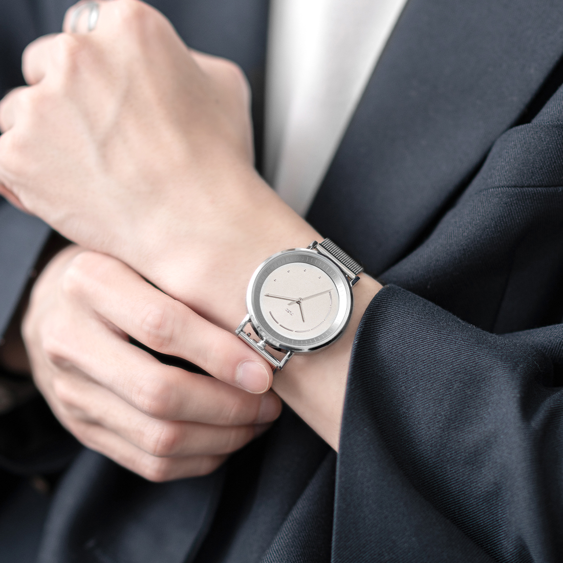 【“縁”を描くペアウォッチ】KLON SLIM SOLAR STYLE tentosen -SILVER MESH-