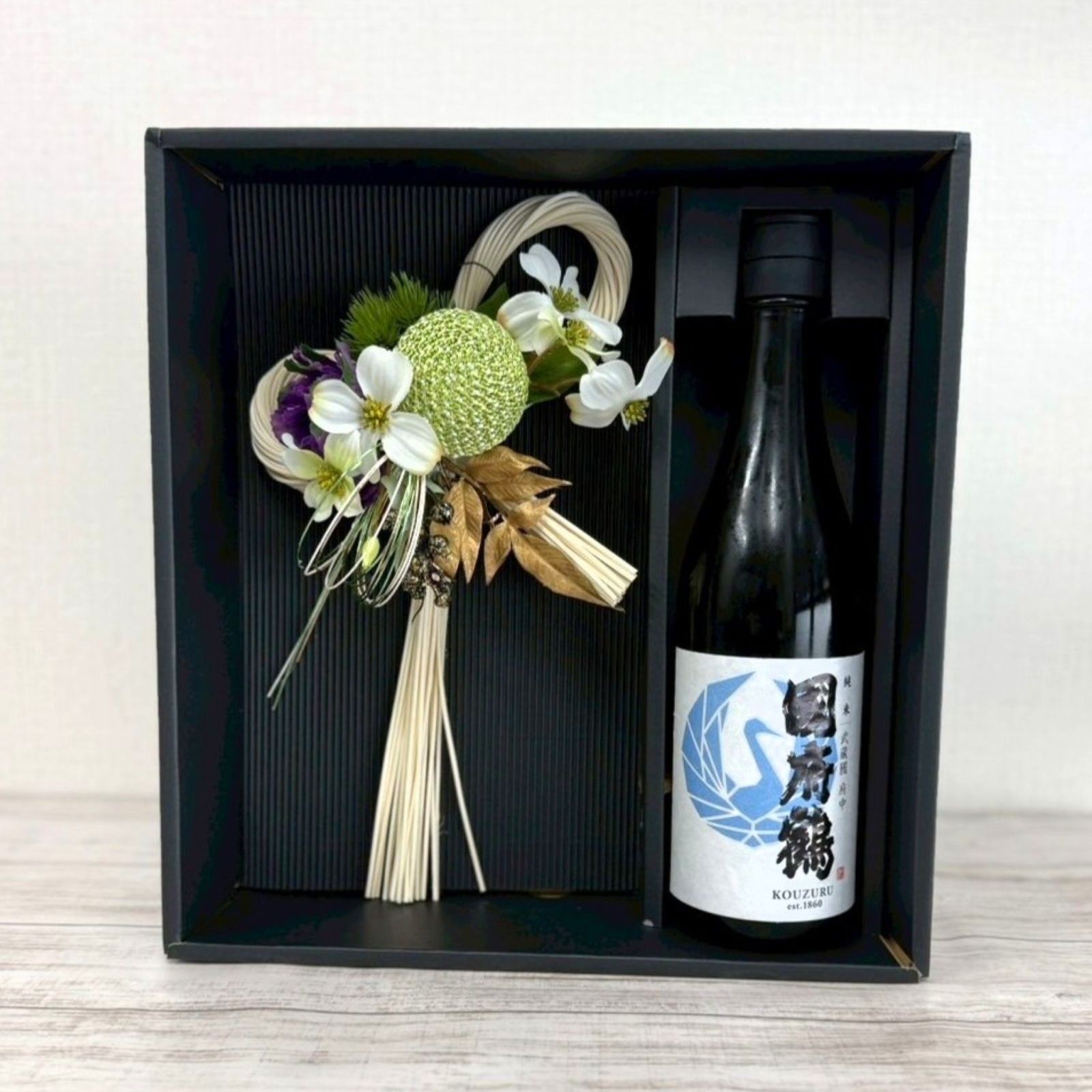 お正月飾り＆日本酒セット【しめ縄飾り小×國府鶴純米】