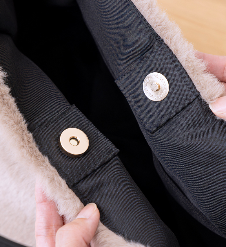 【2wayで使える ふわもこファー】 ショルダーバッグ レディース トート バッグ 誕生日 クリスマス プレゼント 304