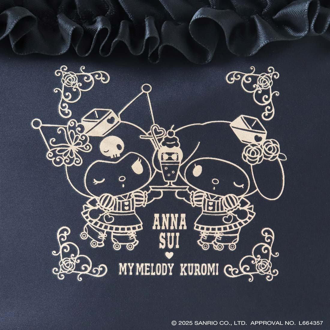 【ANNA SUI × MY MELODY KUROMI】クロミ＆マイメロディポーチ