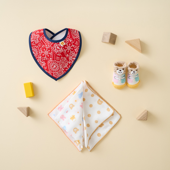 ベビー出産祝いセット（スタイ＋ガーゼハンカチ＋ベビーソックス）