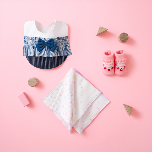 ベビー出産祝いセット（スタイ＋ガーゼハンカチ＋ベビーソックス）