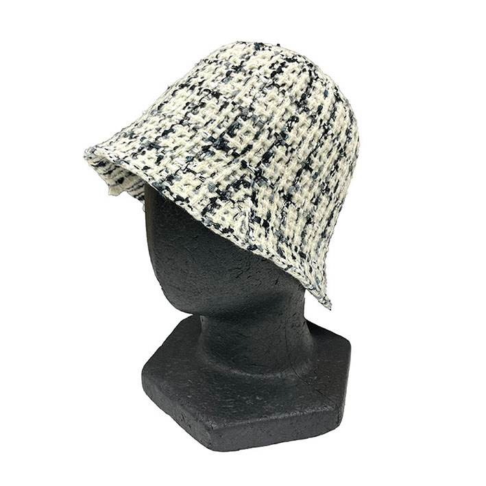 上品に映える ラメツイードサーモハット