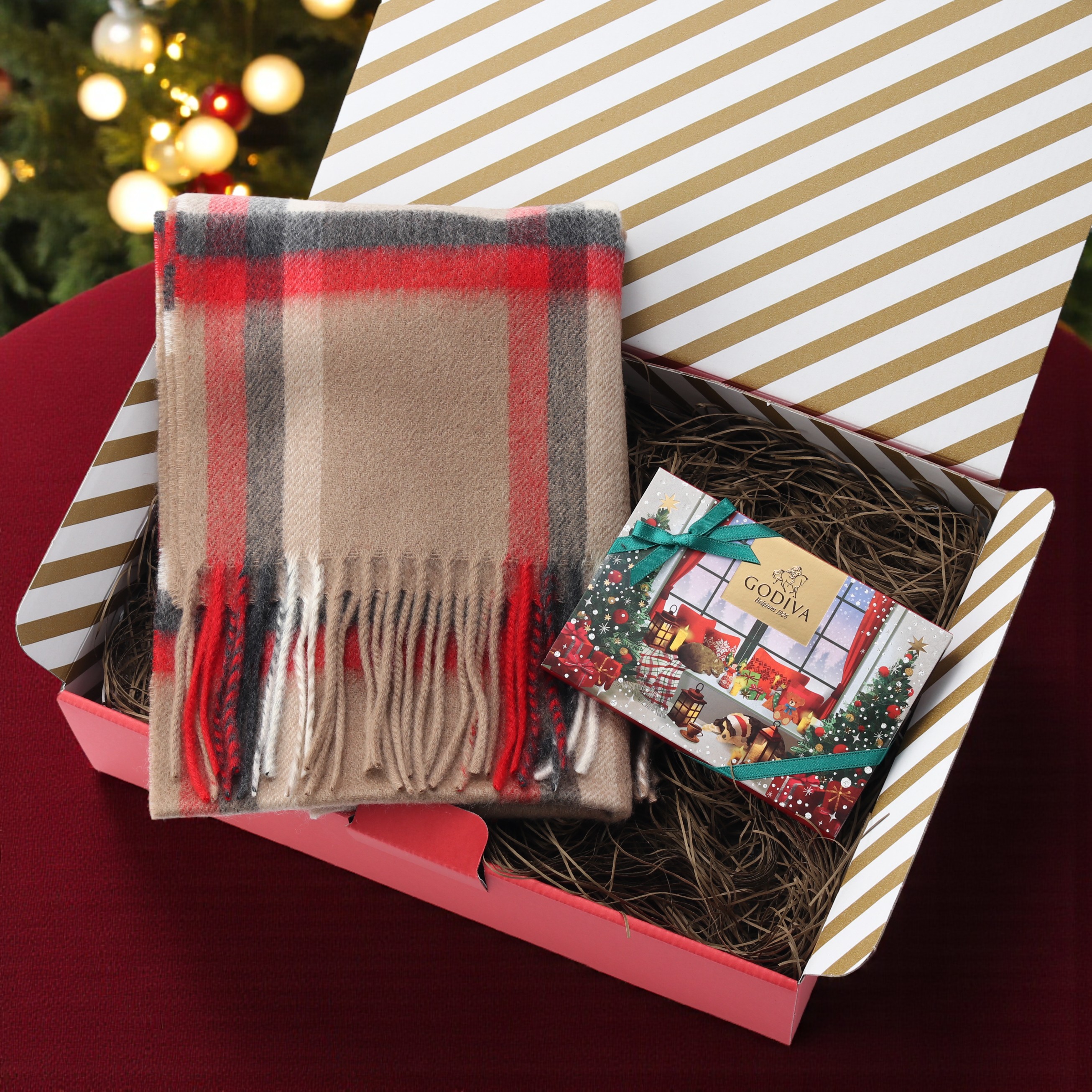 【クリスマスボックス付】カシミアマフラーとゴディバチョコのセット