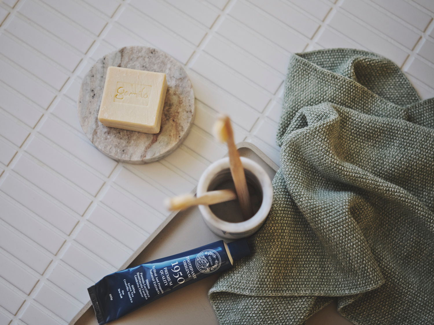 CosmeKitchen & Biople（コスメキッチン＆ビープル）カードカタログ　＜LOVE（ラブ）＞